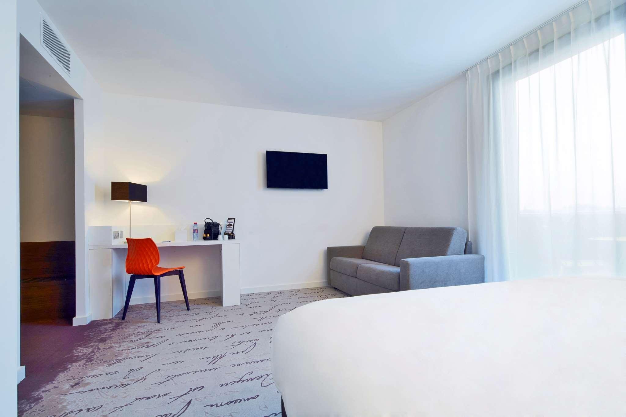 Kyriad Troyes Centre Екстер'єр фото