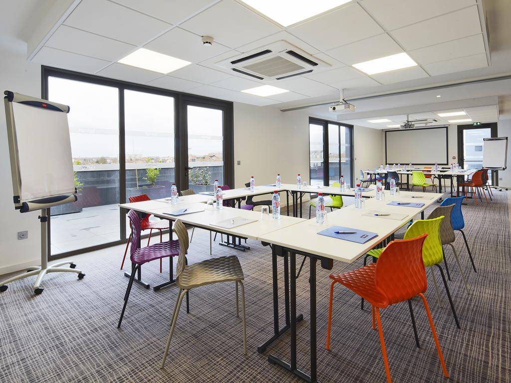 Kyriad Troyes Centre Екстер'єр фото